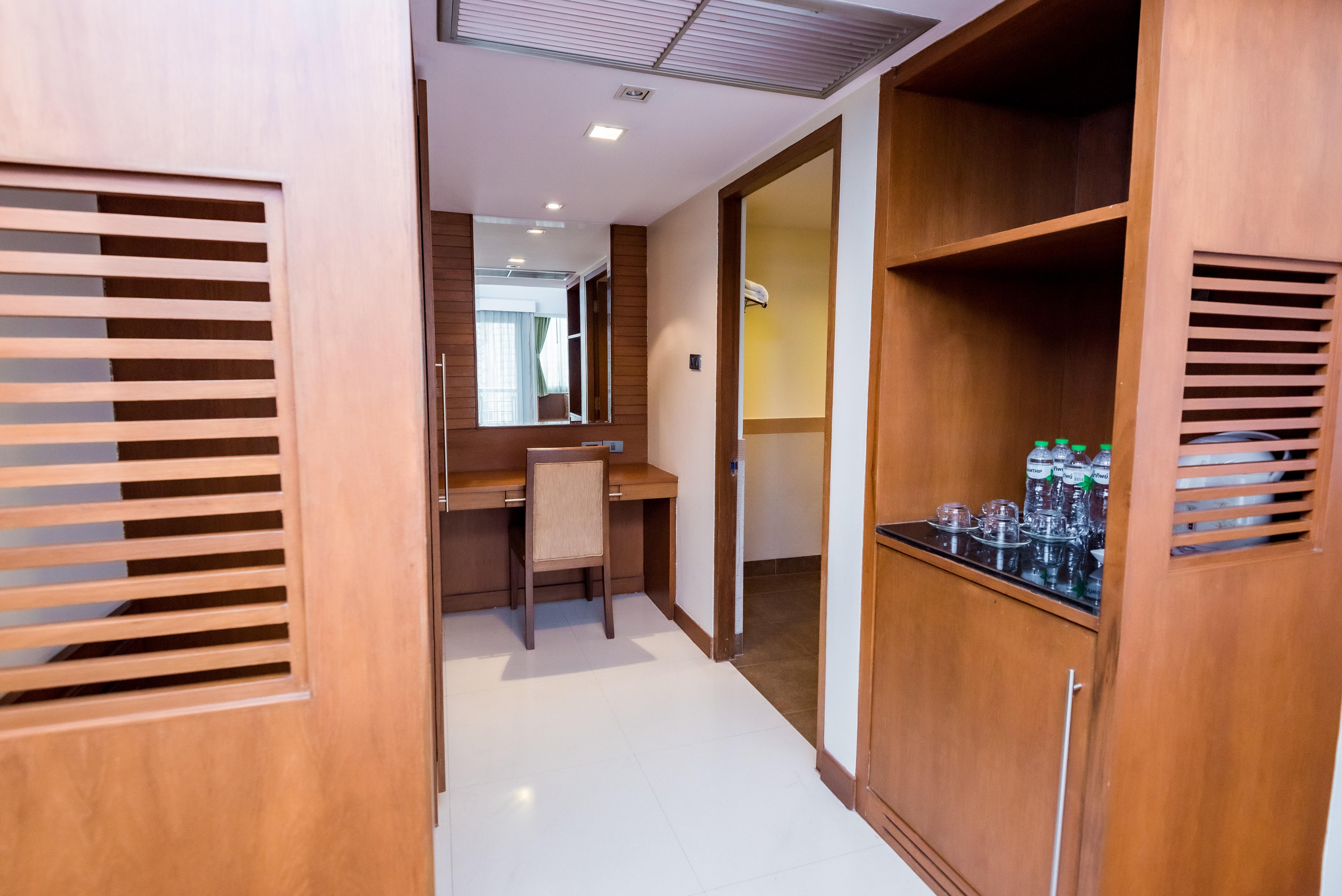 Bally Suite Sukhumvit Bangkok Dış mekan fotoğraf