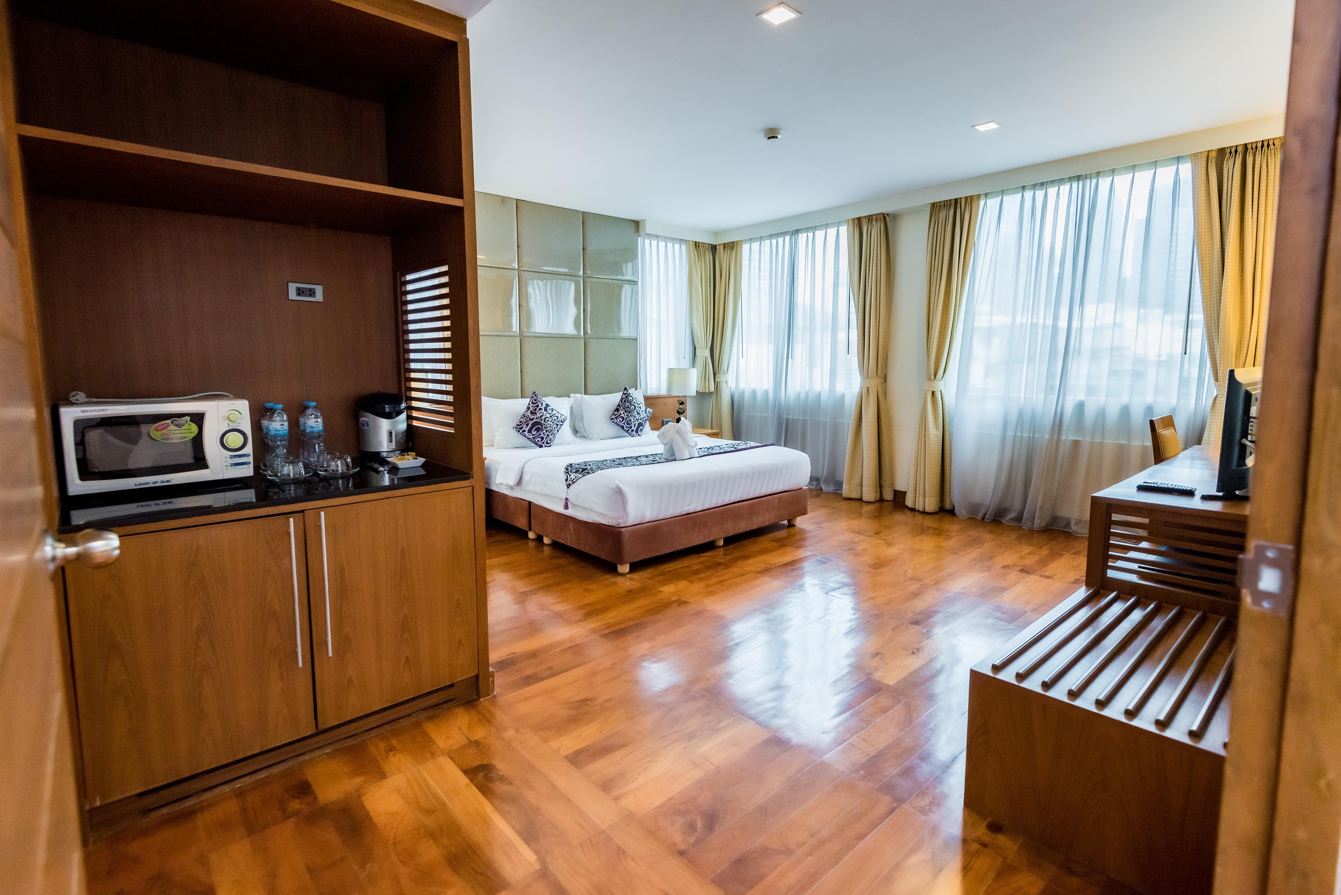 Bally Suite Sukhumvit Bangkok Dış mekan fotoğraf