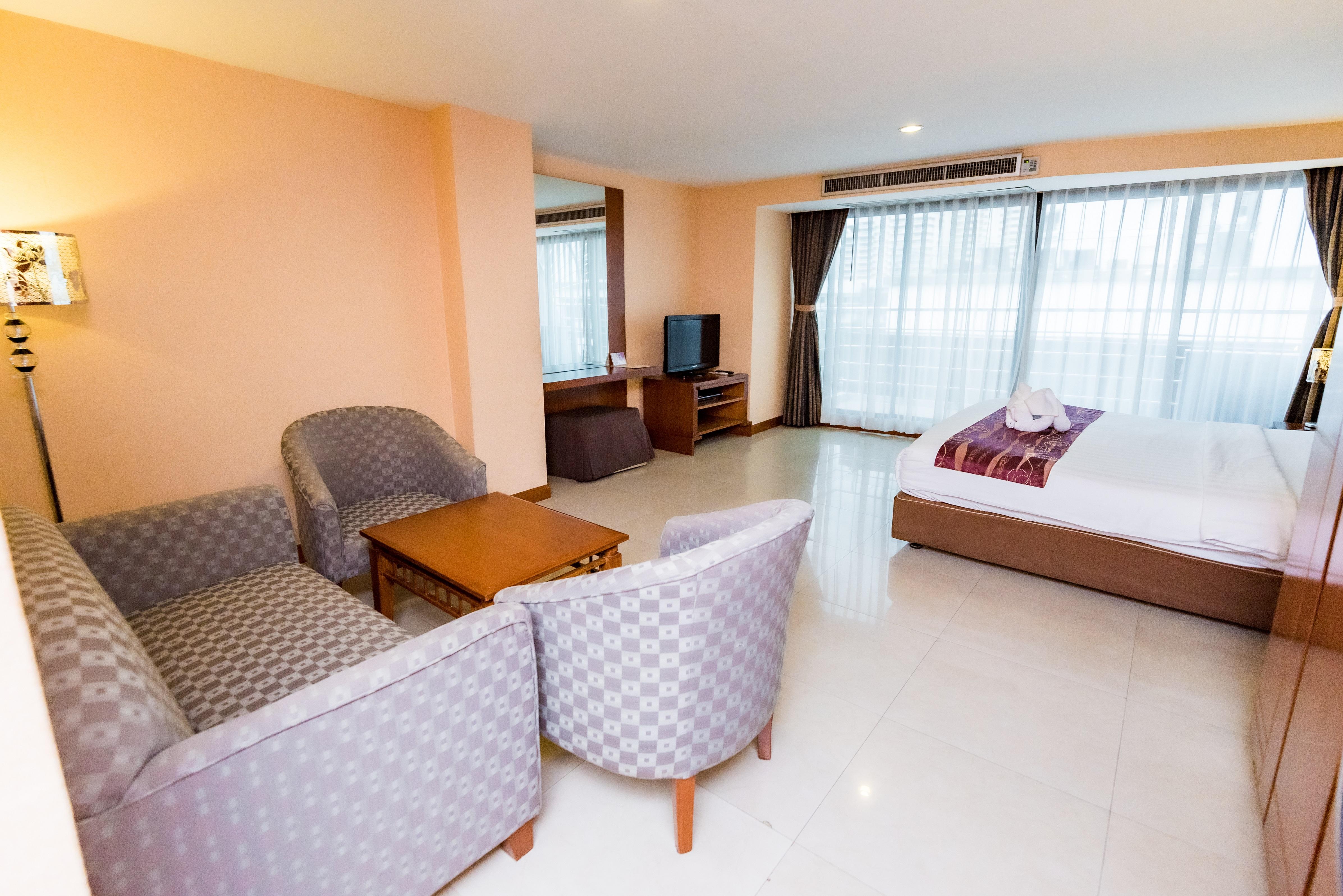 Bally Suite Sukhumvit Bangkok Dış mekan fotoğraf