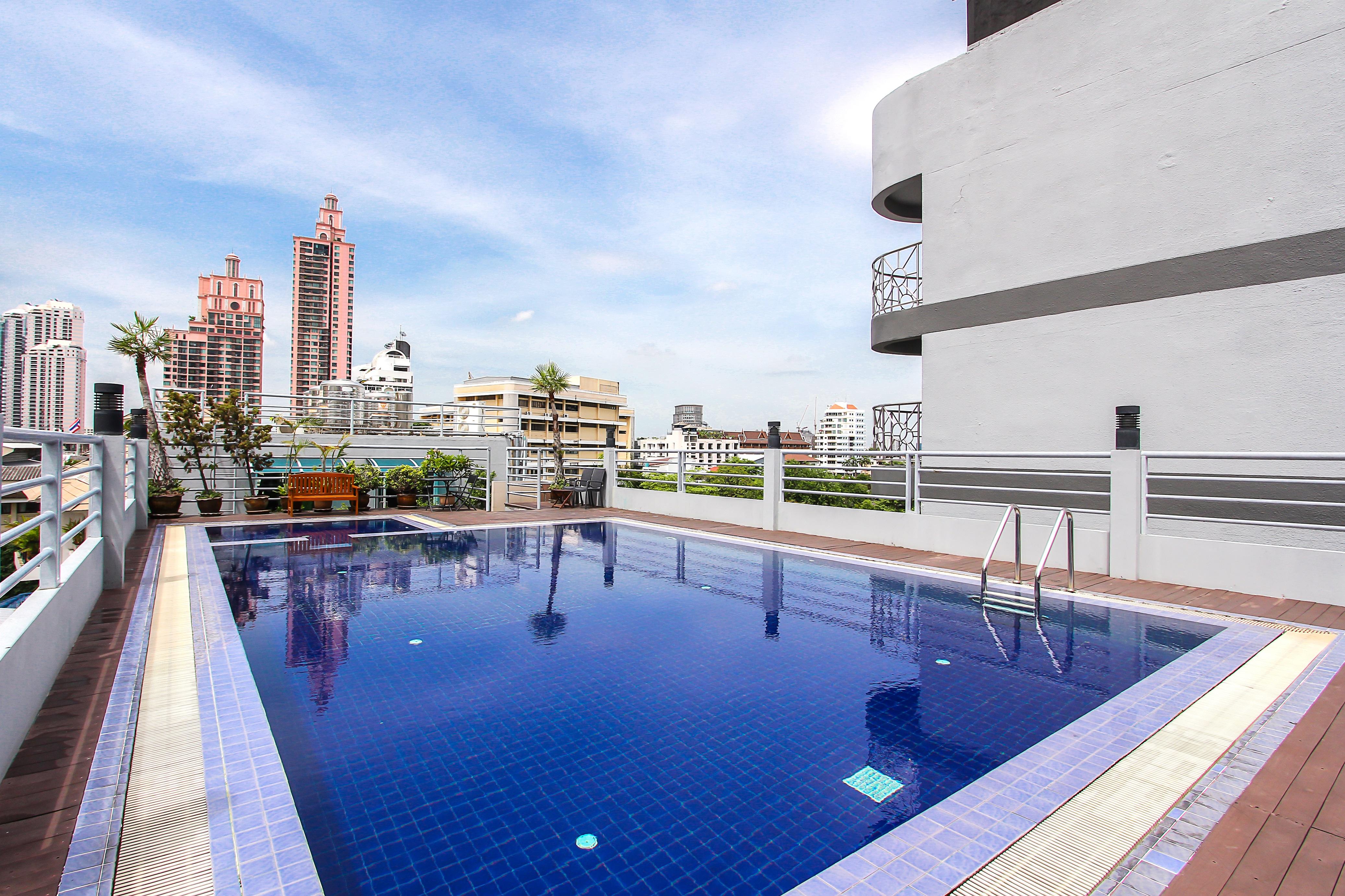 Bally Suite Sukhumvit Bangkok Dış mekan fotoğraf