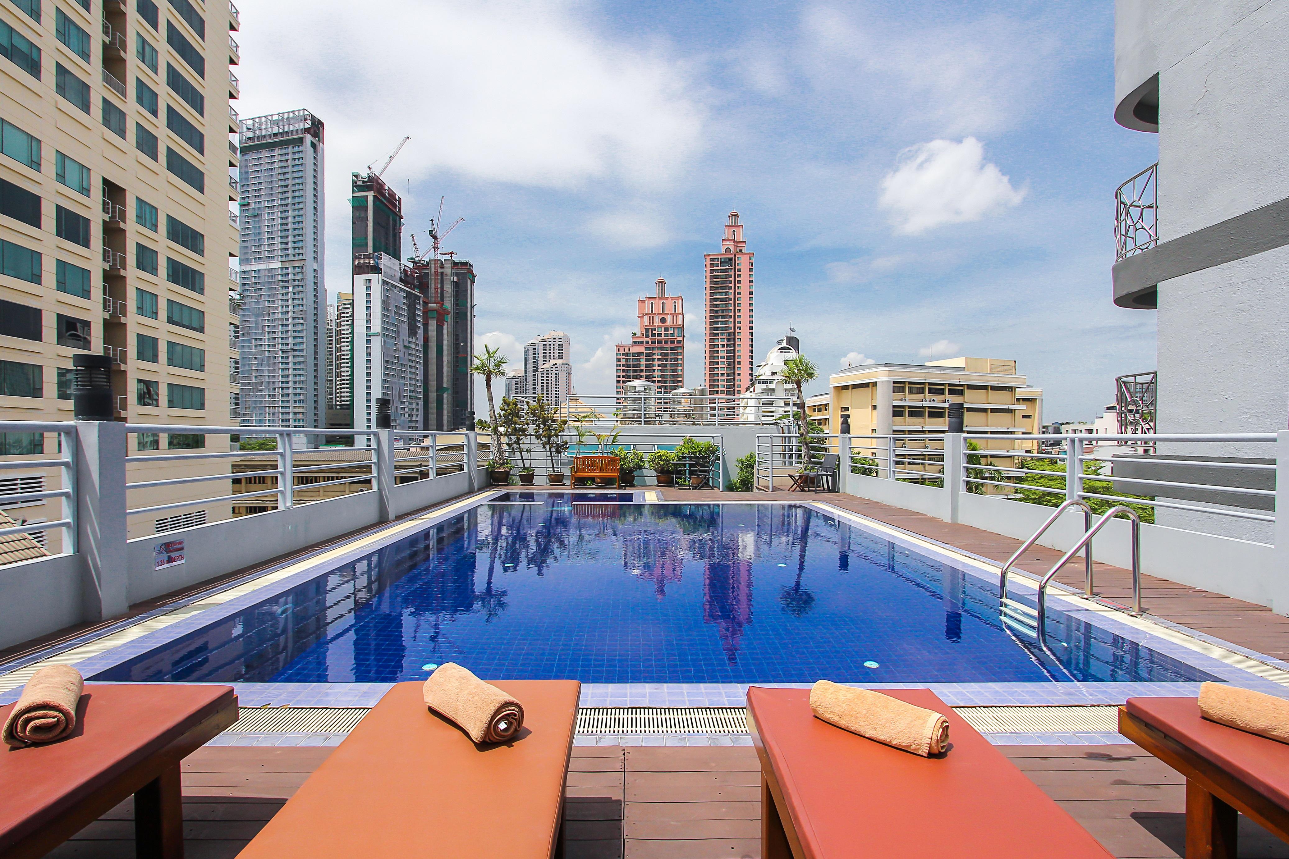 Bally Suite Sukhumvit Bangkok Dış mekan fotoğraf