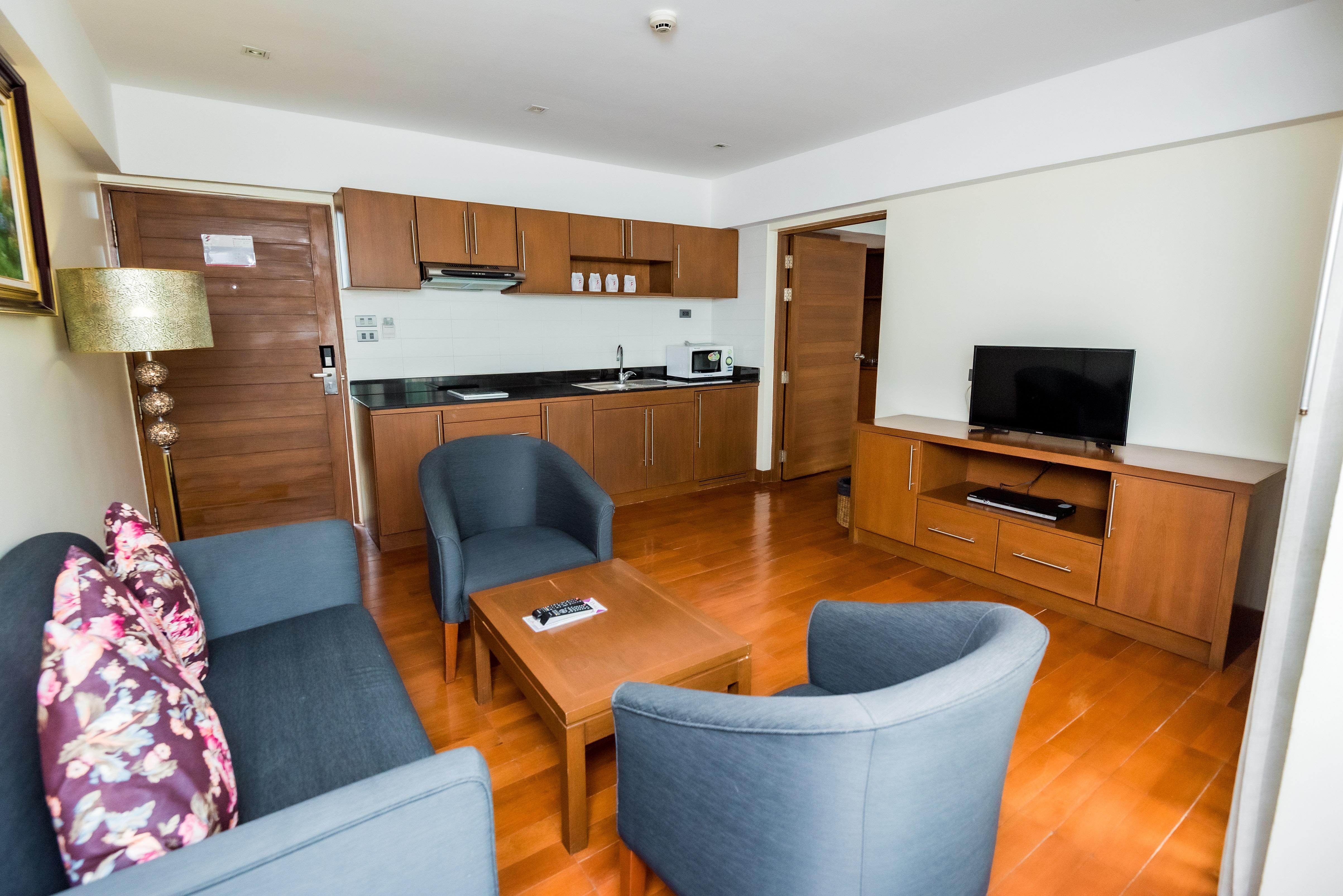 Bally Suite Sukhumvit Bangkok Dış mekan fotoğraf